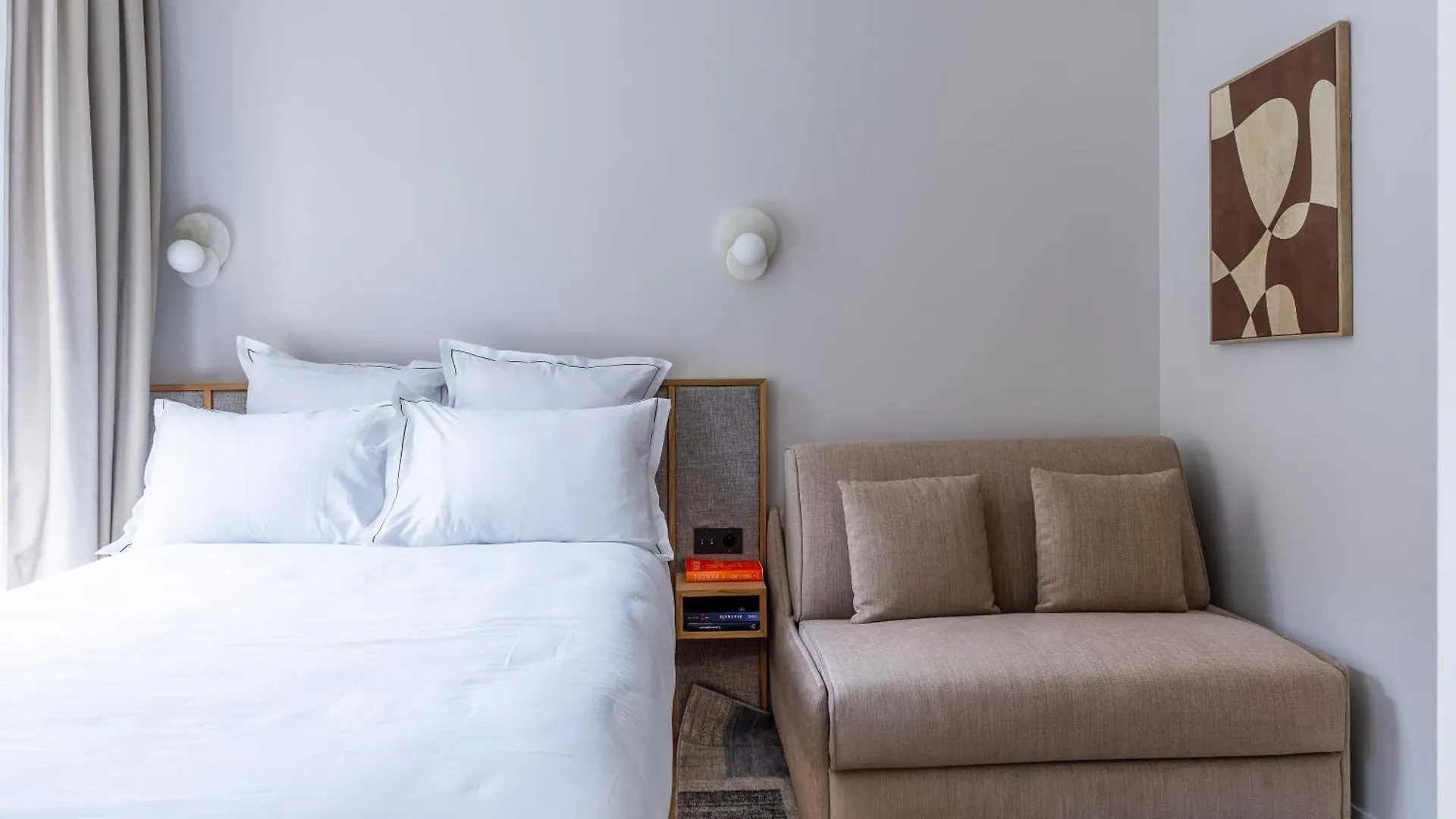 Aparthotel Quartier Libre Marais Paris 4*,