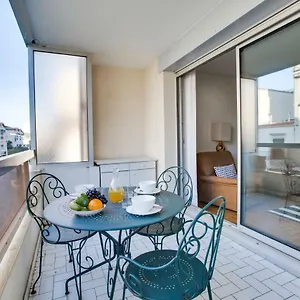 Welkeys - Pellot Apartment Biarritz