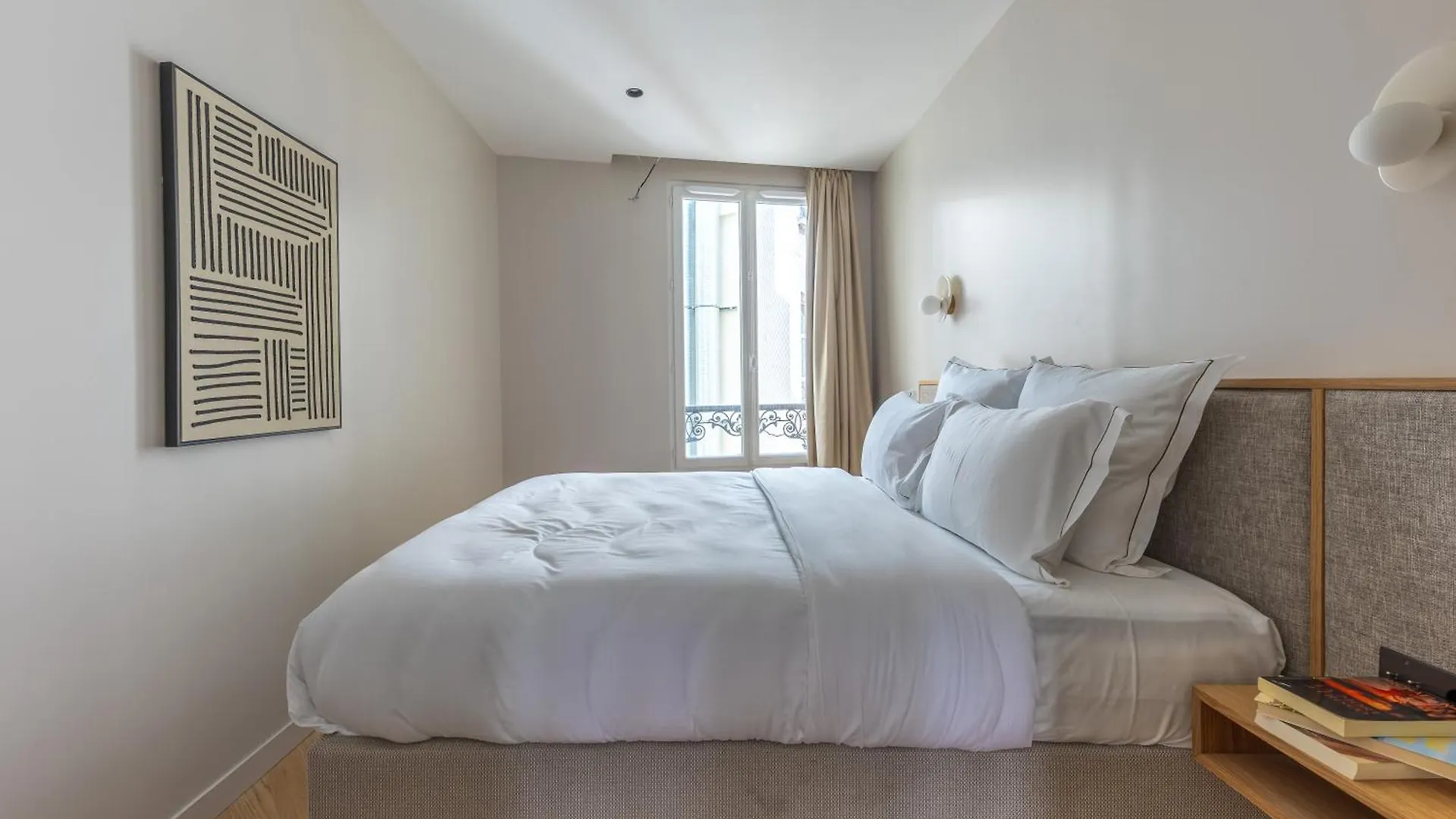 Quartier Libre Marais Aparthotel Paris 4*,  France