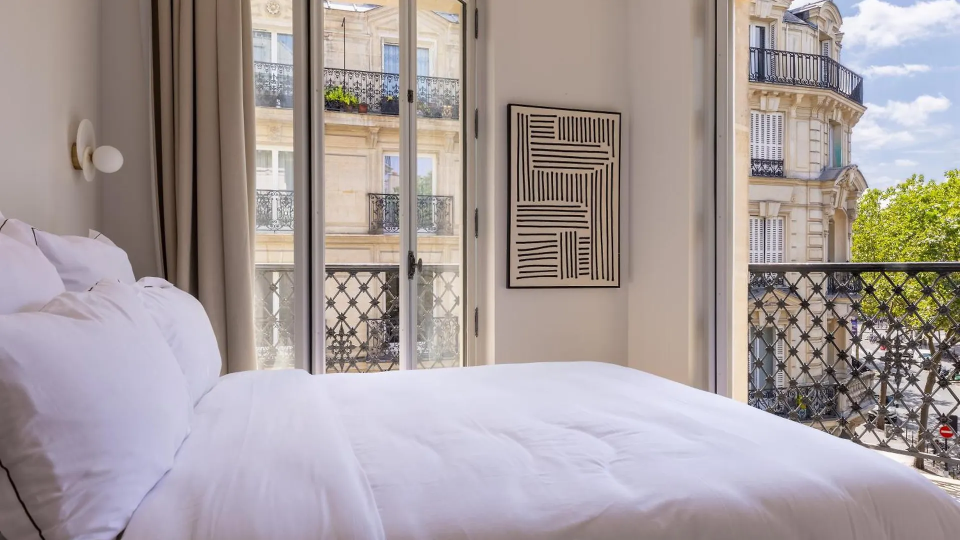 ****  Quartier Libre Marais Aparthotel Paris France