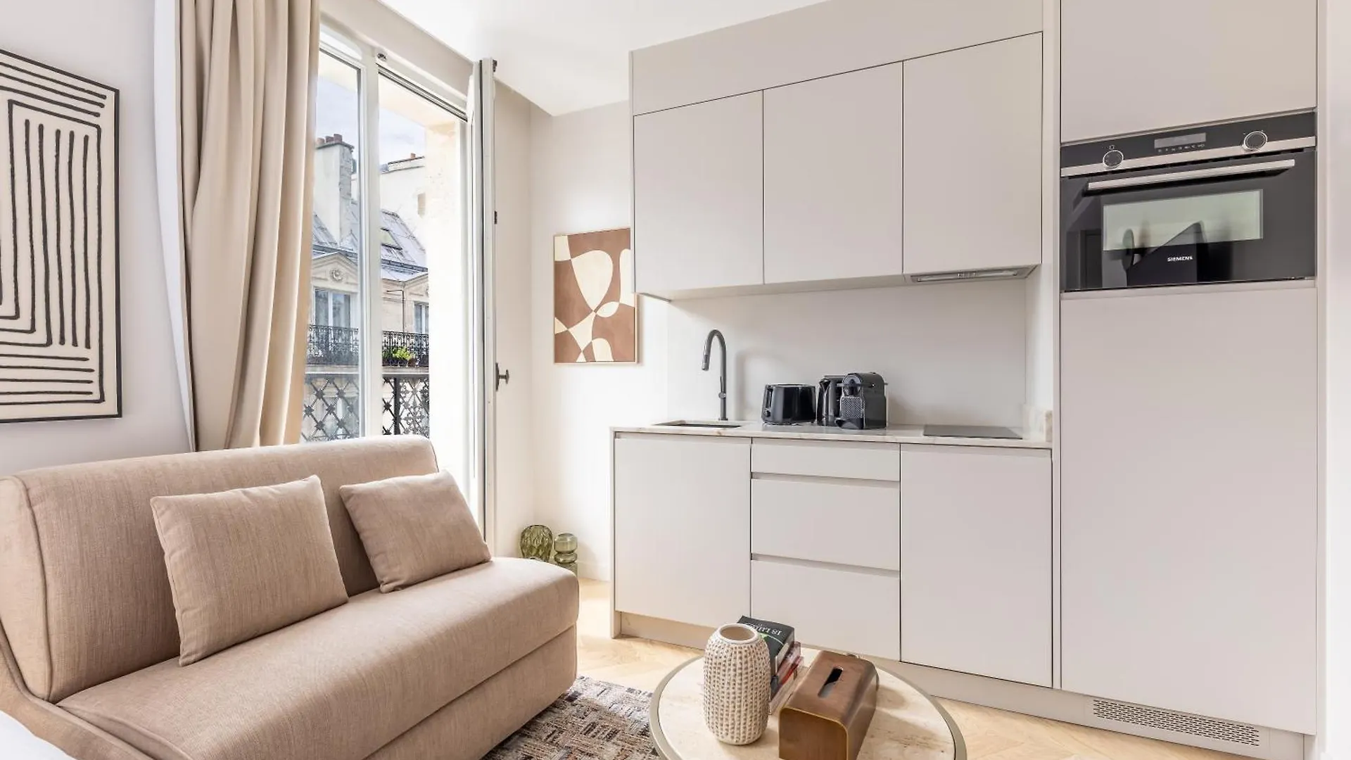 ****  Quartier Libre Marais Aparthotel Paris France