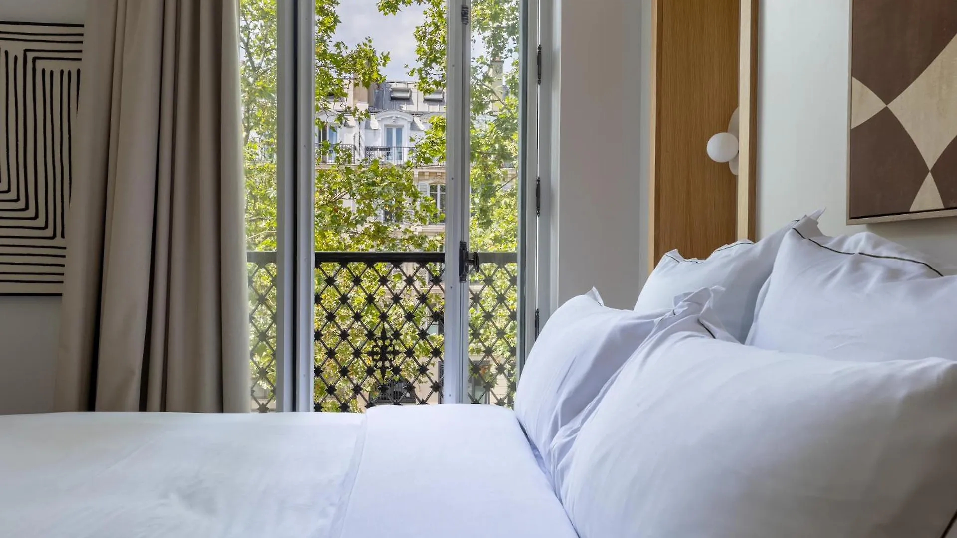 Quartier Libre Marais Aparthotel Paris 4*,  France