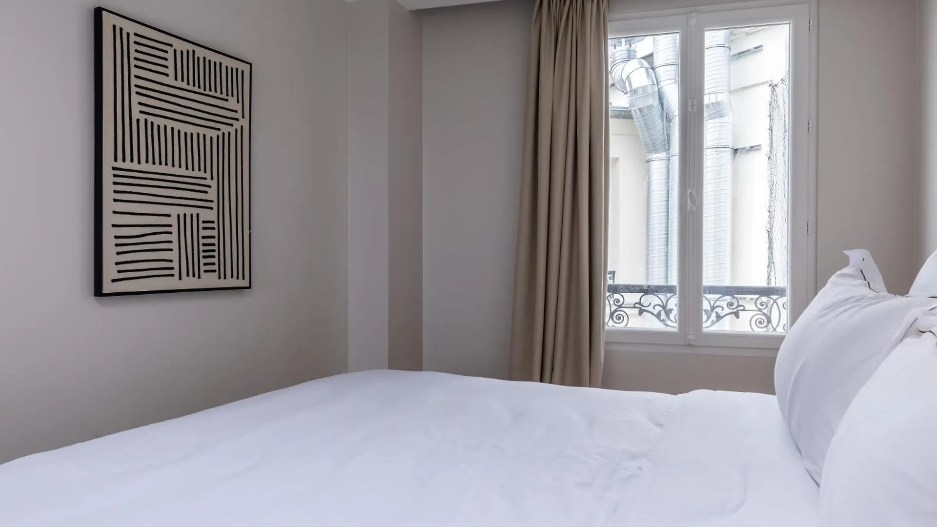 Quartier Libre Marais Aparthotel Paris 4*,  France