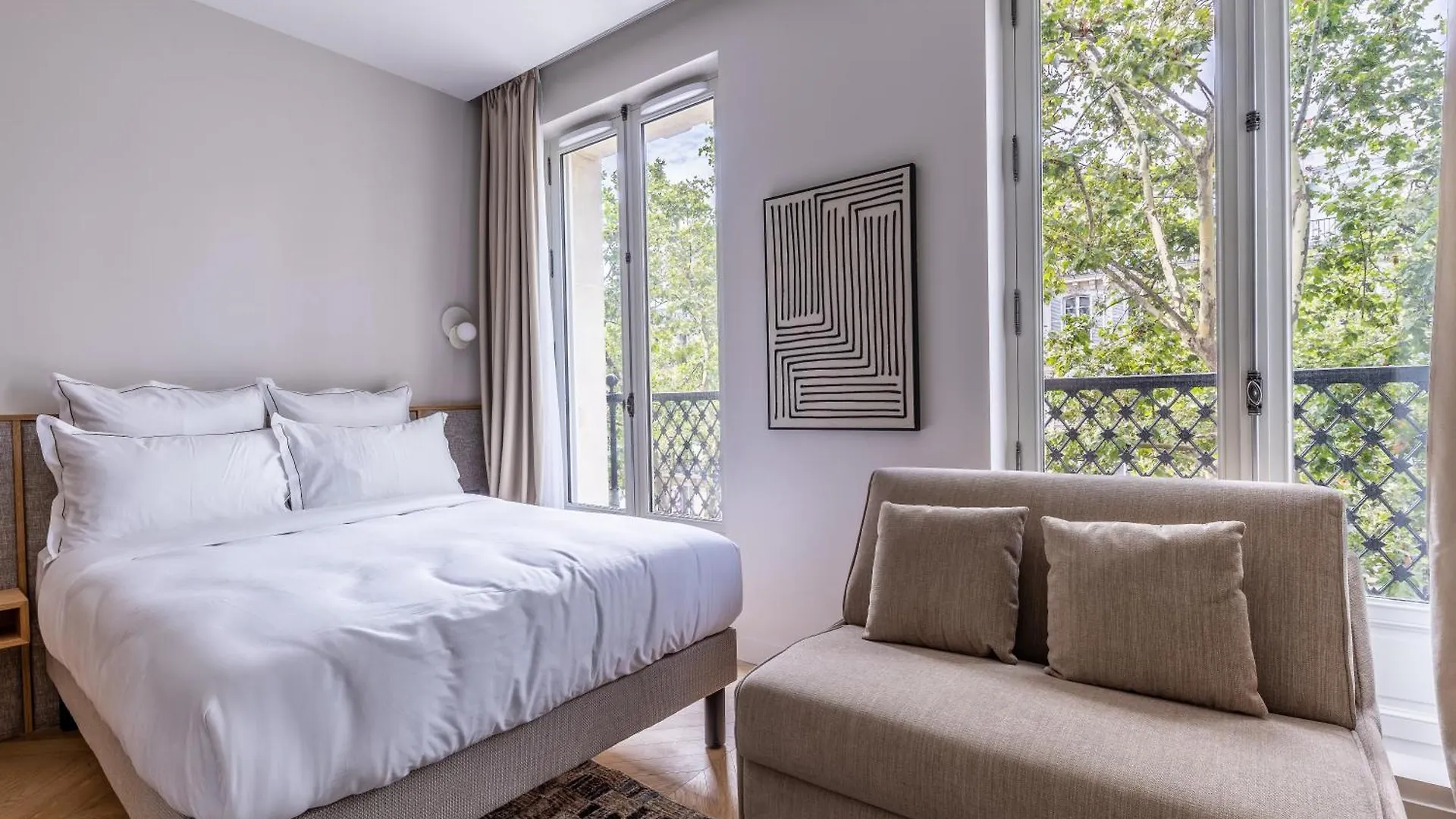 Quartier Libre Marais Aparthotel Paris 4*,